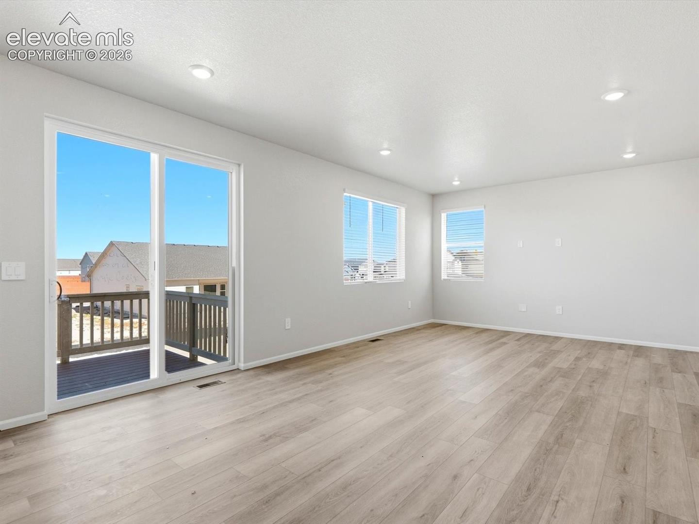 Listing photo 6 for 10833 Rolling Ranch Drive