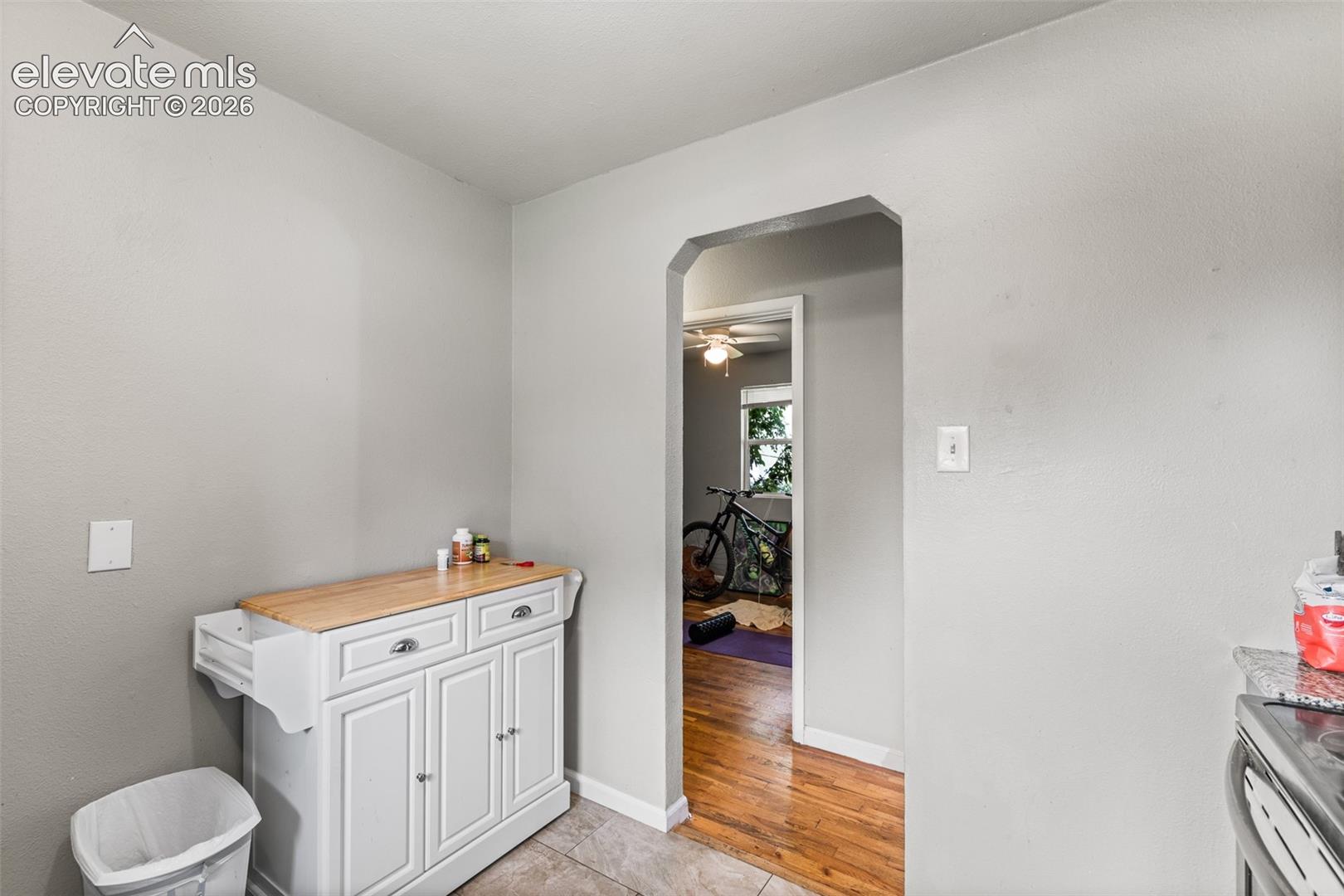 Listing photo 14 for 1017 /1019 N Elizabeth Street