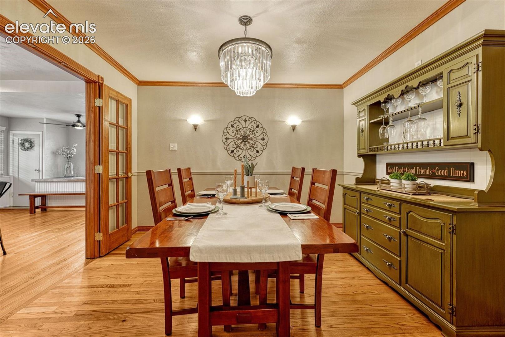 Listing photo 13 for 1900 E San Rafael Street
