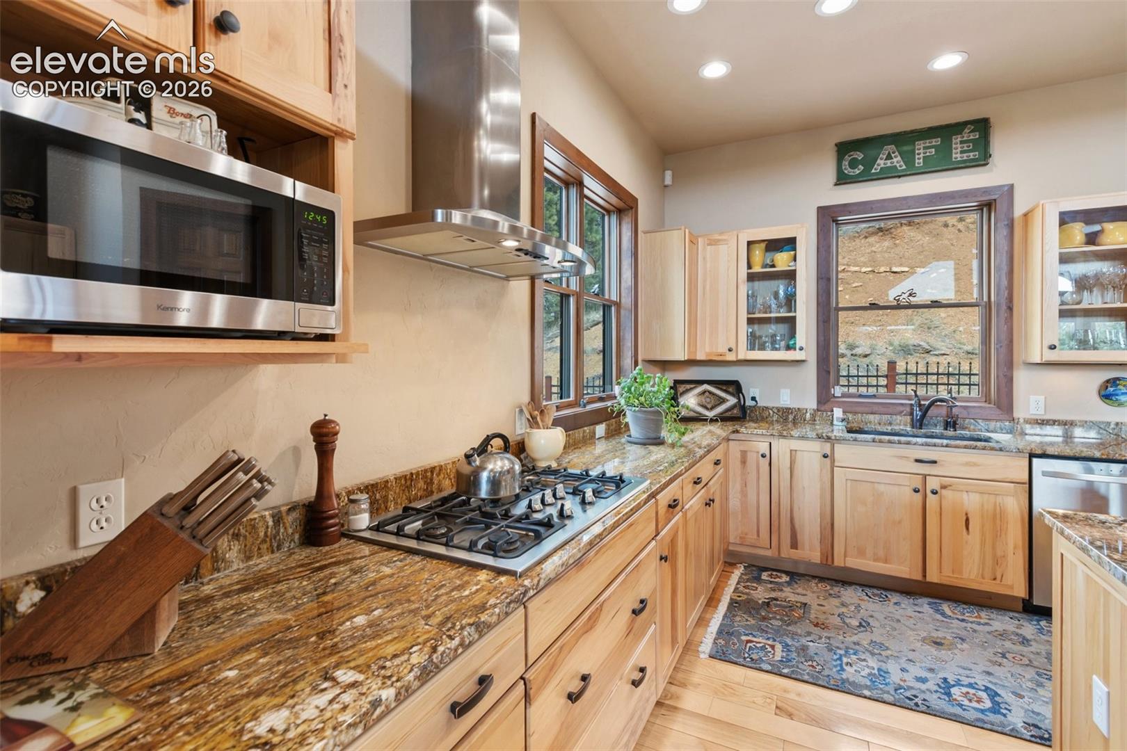 Listing photo 18 for 12810 Rampart Range Road