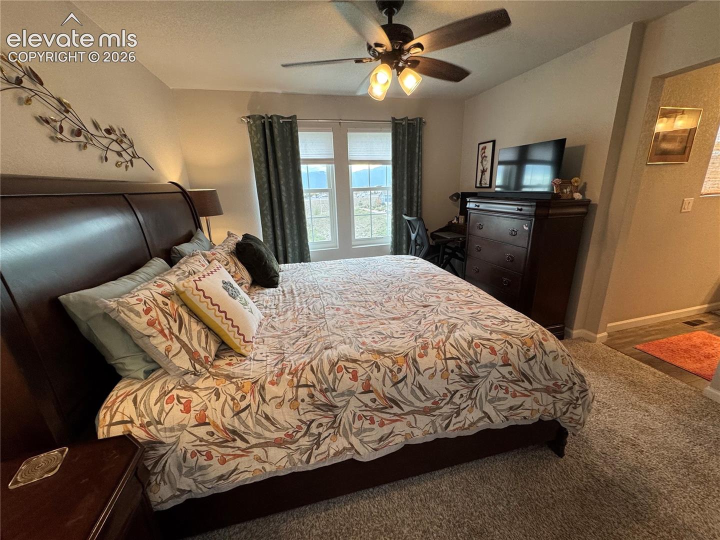 Listing photo 14 for 8610 Laurel Mountain View