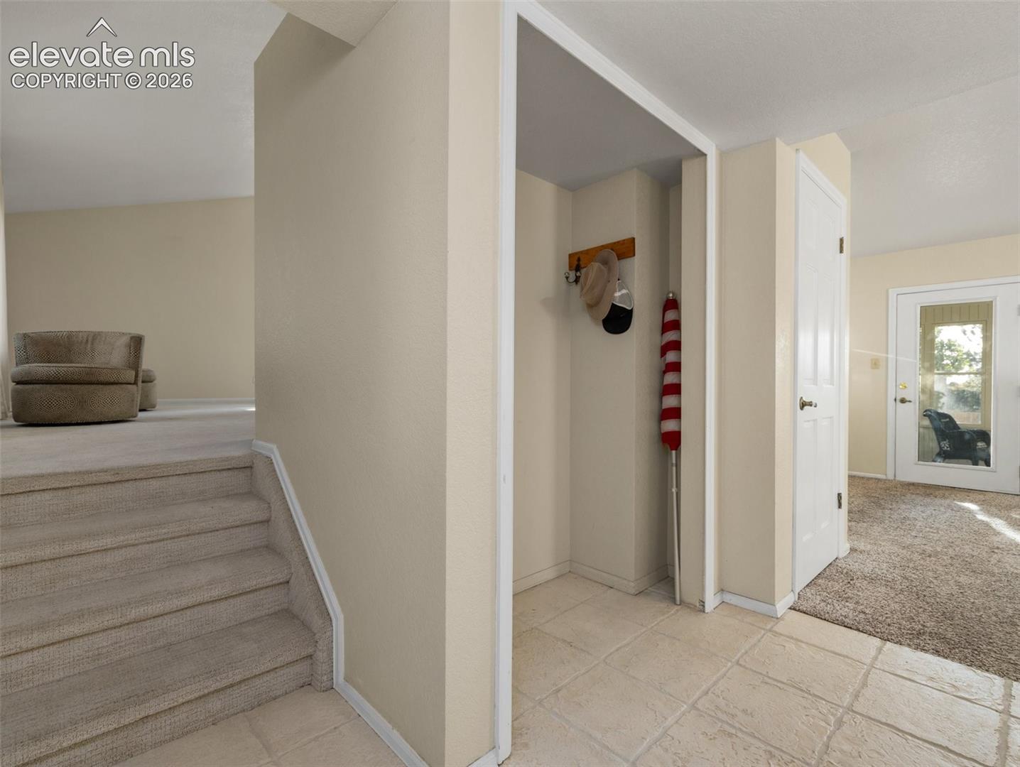 Listing photo 4 for 2525 Ramsgate Terrace