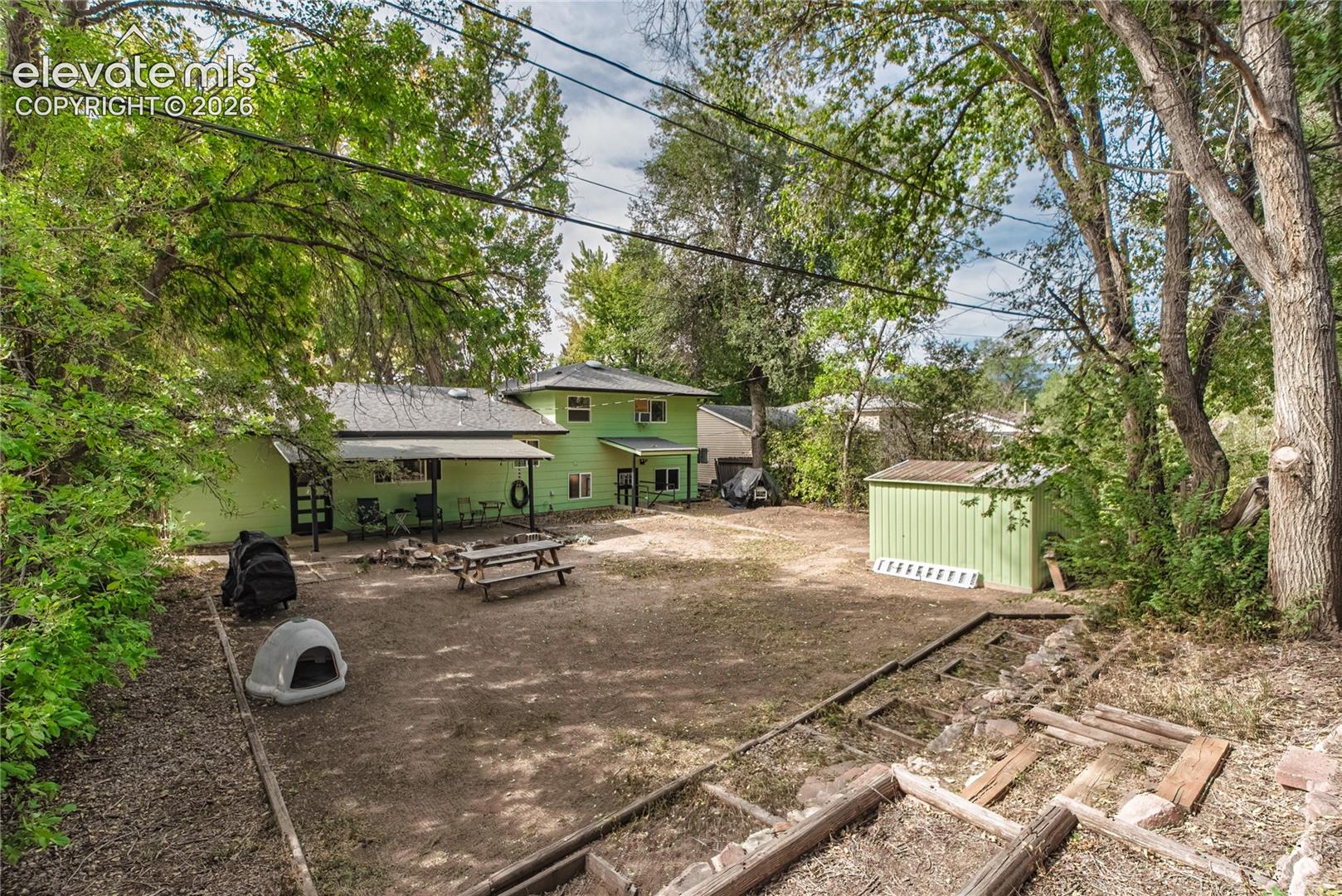 Listing photo 35 for 2512 E La Salle Street