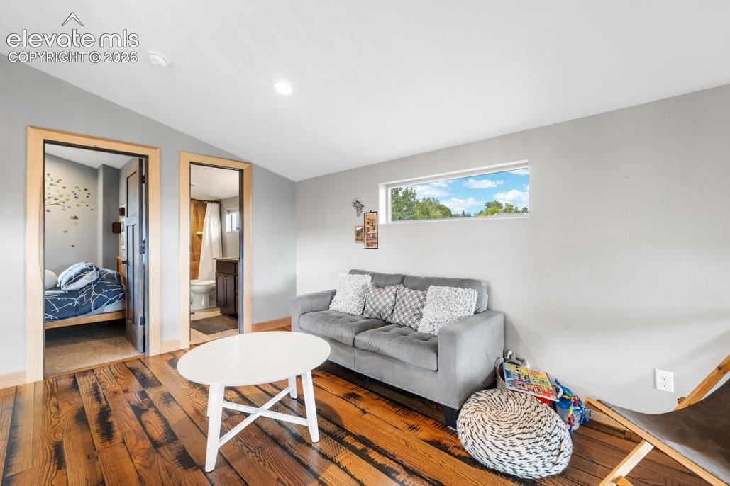 Listing photo 18 for 14490 Westchester Drive