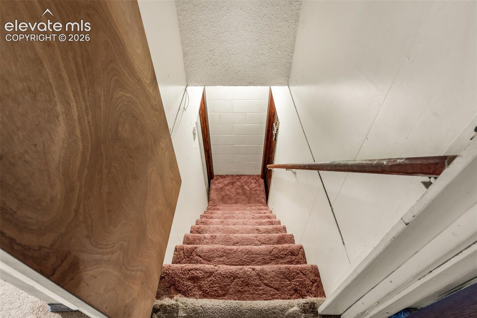 Listing photo 16 for 2120 W 11th Street