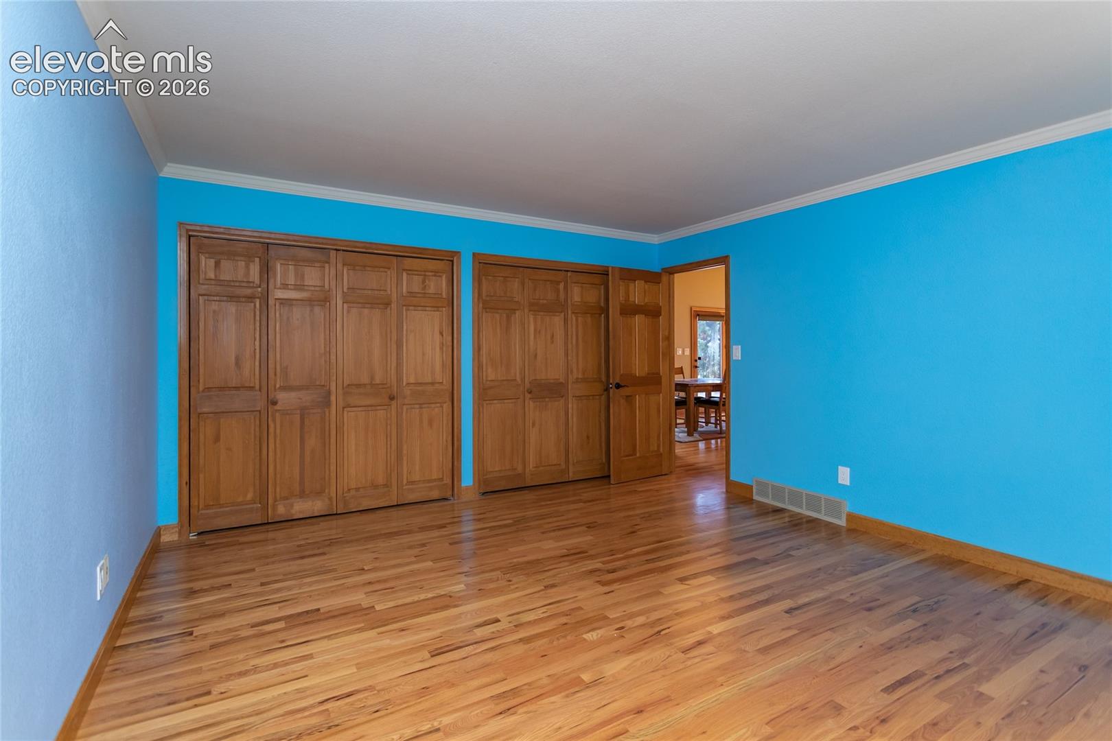 Listing photo 15 for 1325 Kings Crown Road