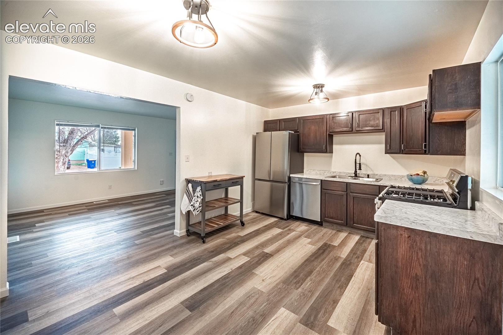 Listing photo 14 for 417 Linda Vista Drive