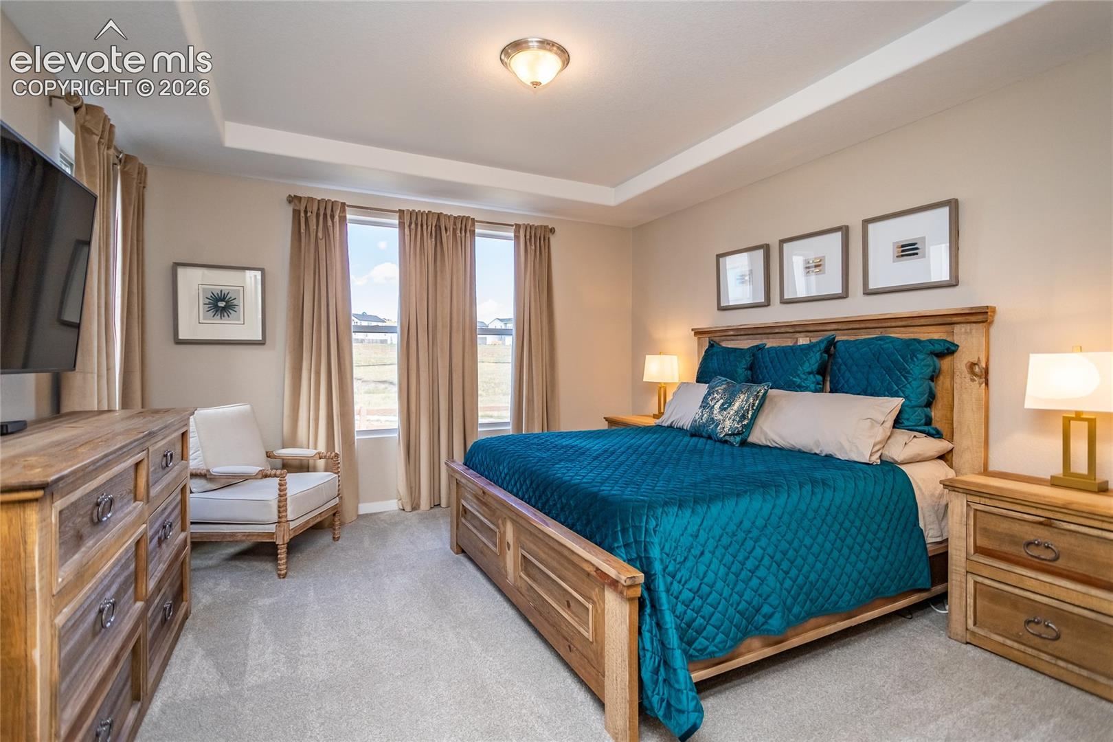 Listing photo 6 for 6340 Harney Drive