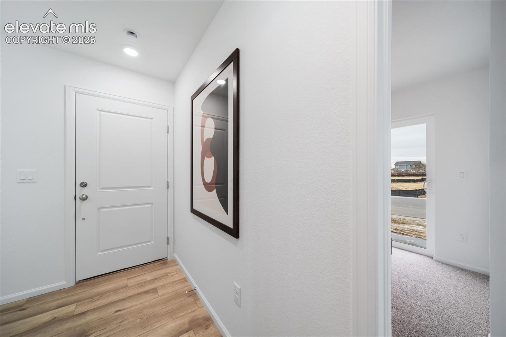 Listing photo 4 for 5811 Bowerman Lane