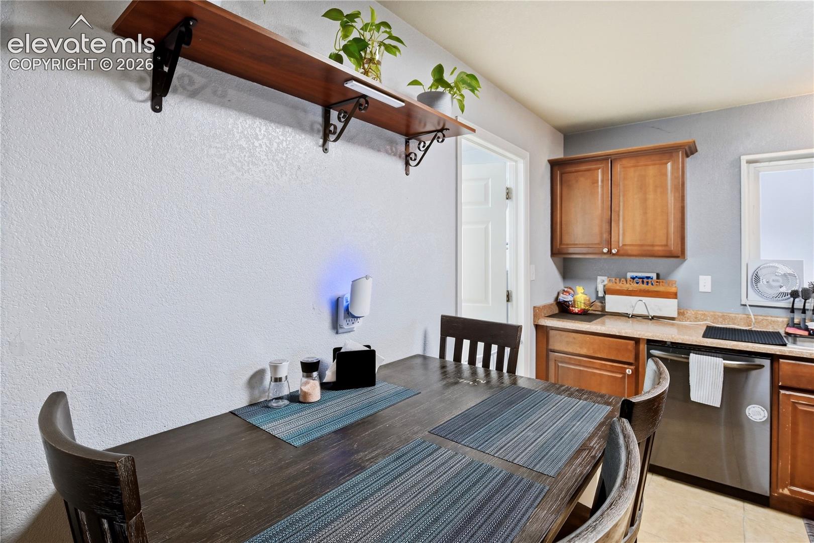 Listing photo 13 for 137 Steven Drive