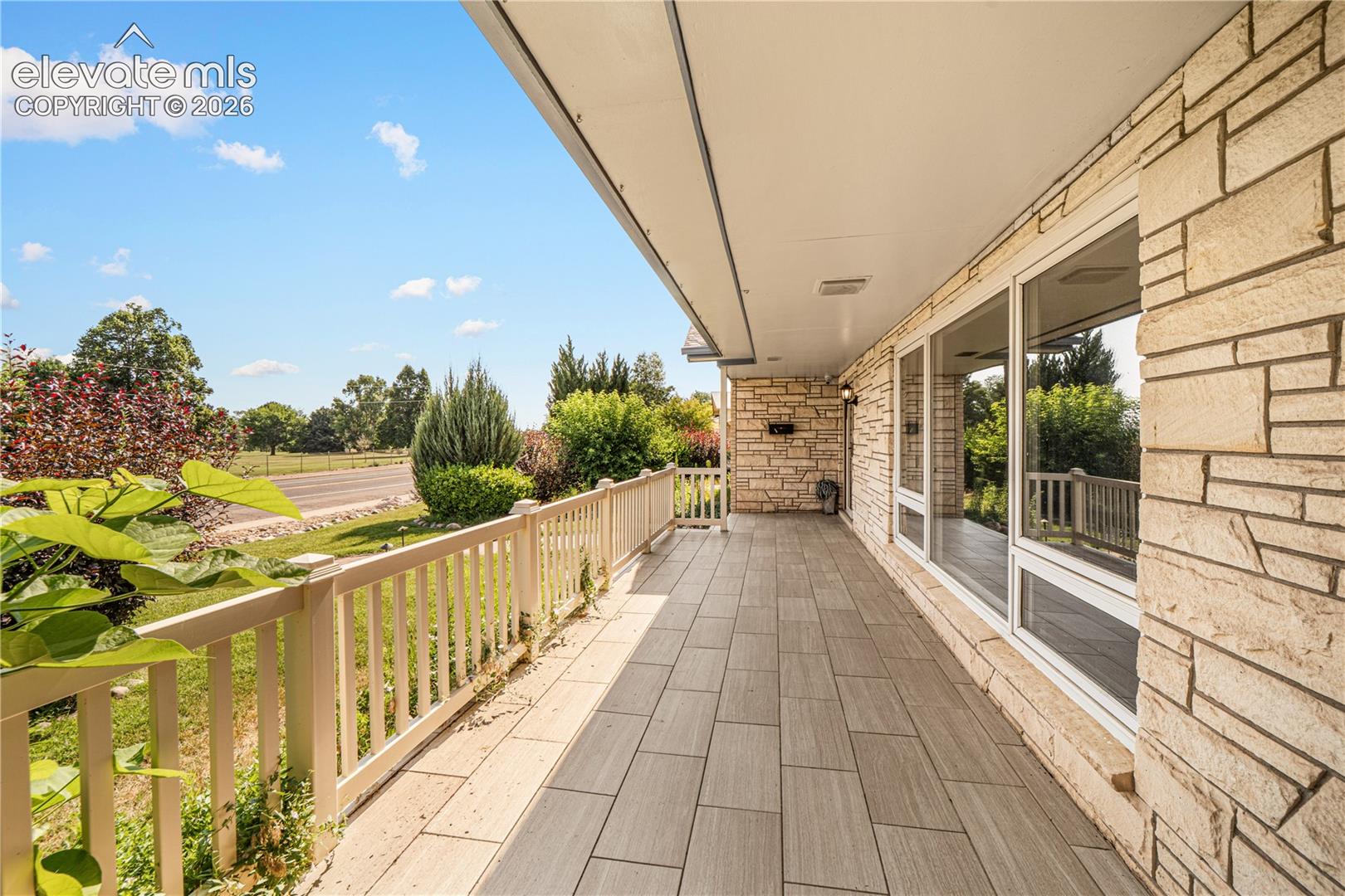 Listing photo 3 for 3514 St Clair Avenue