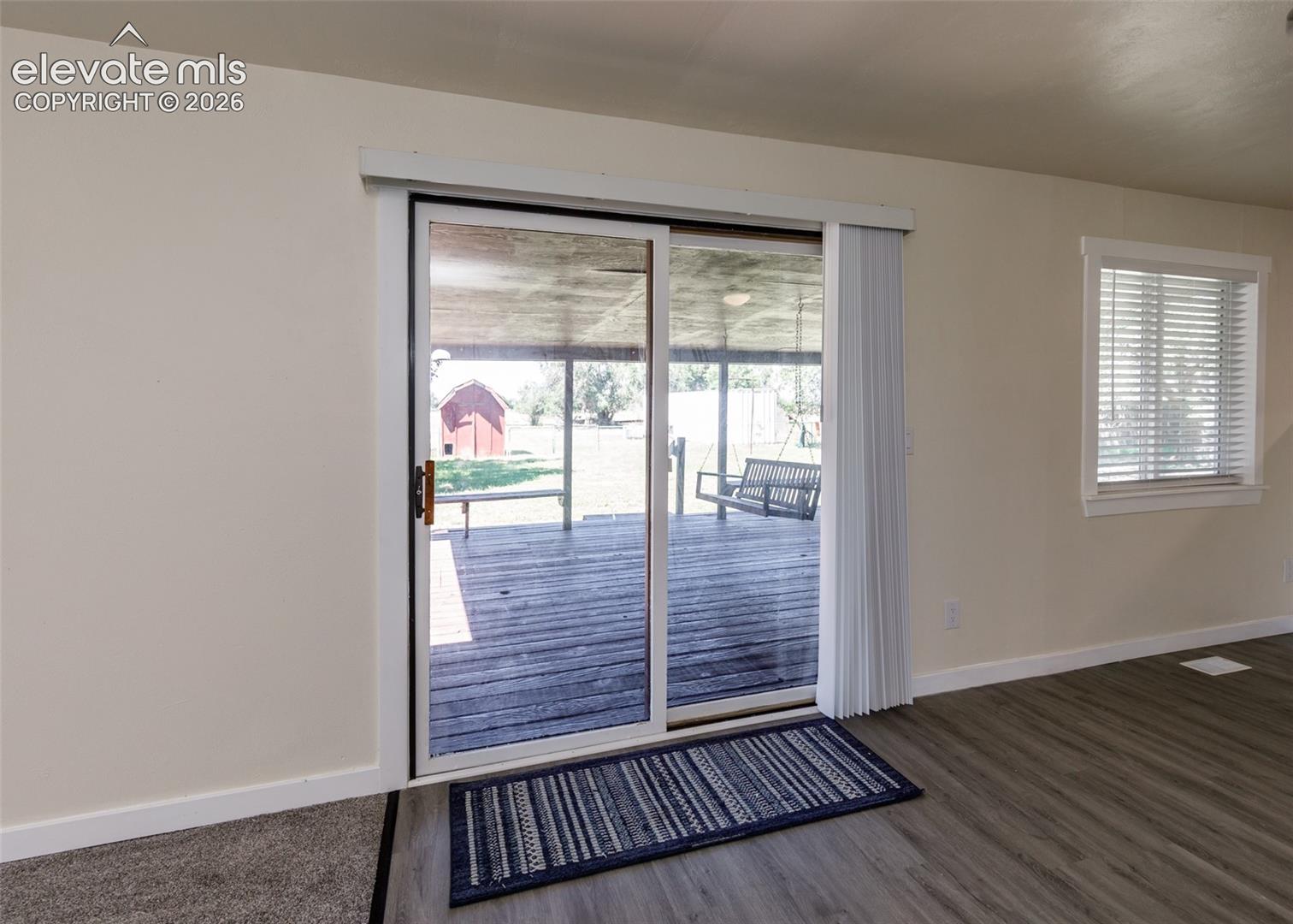 Listing photo 12 for 1540 N Ellicott Highway