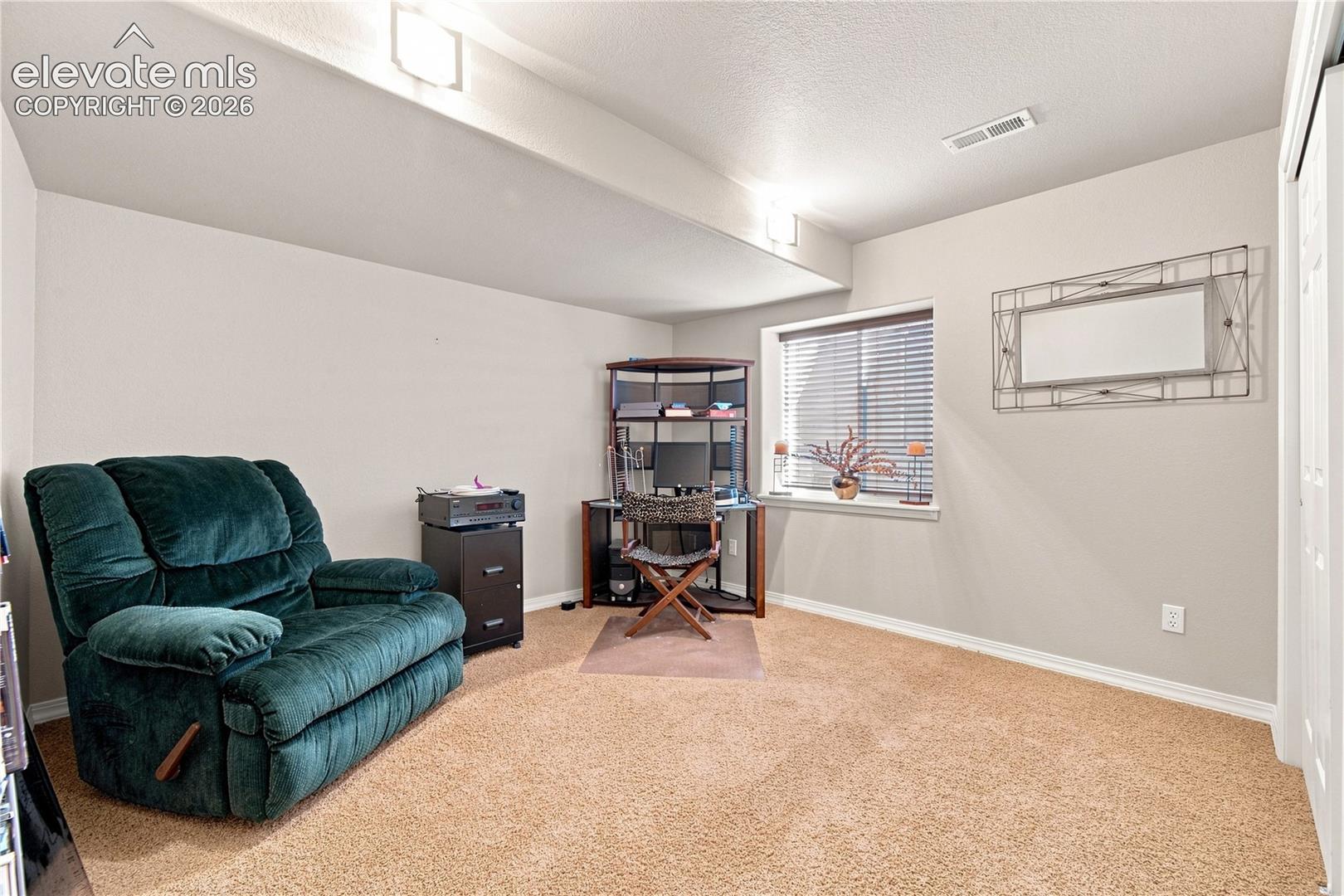 Listing photo 32 for 4 Hawks Point Court
