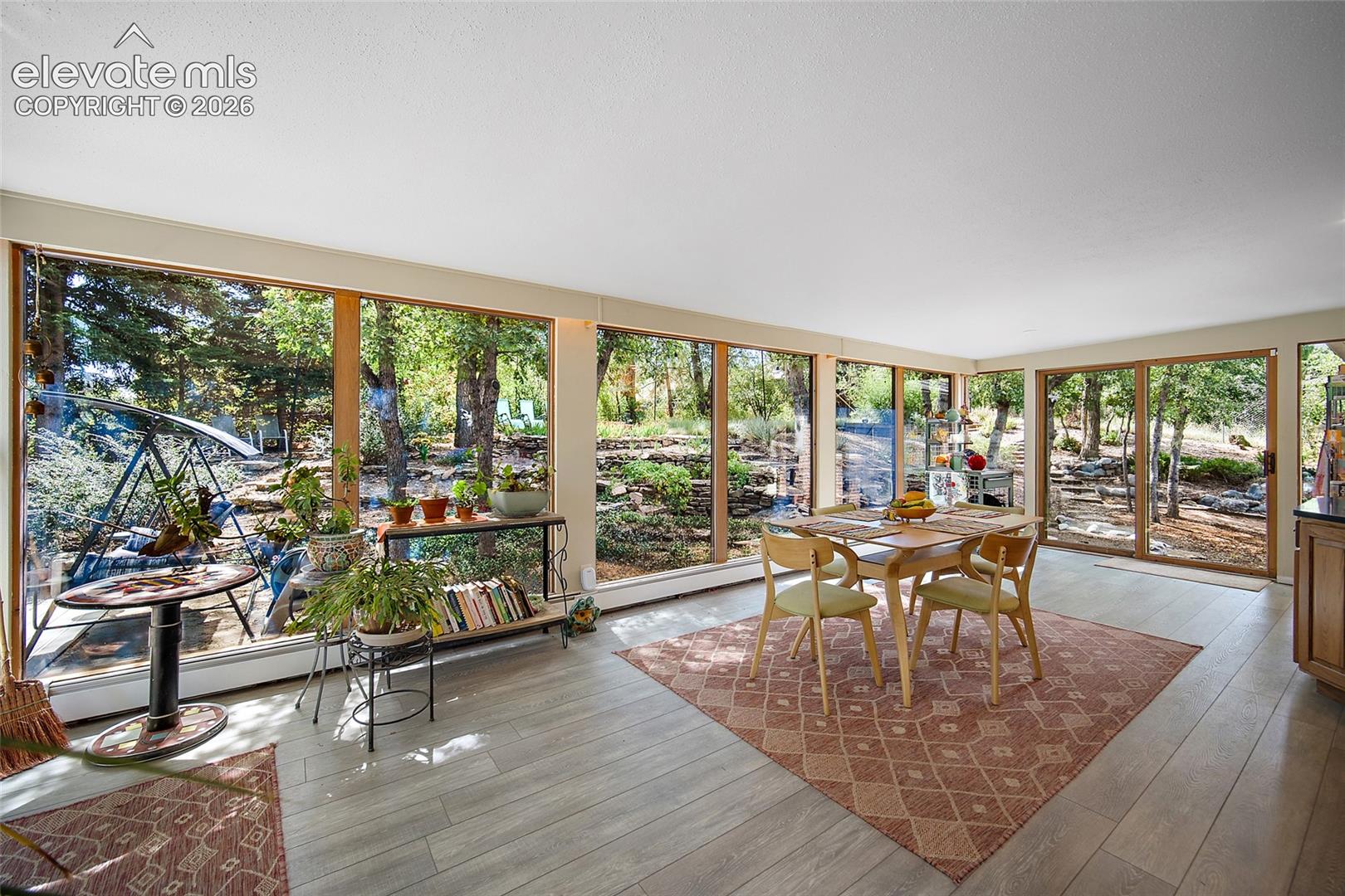 2201 Hercules Drive, photo 17
