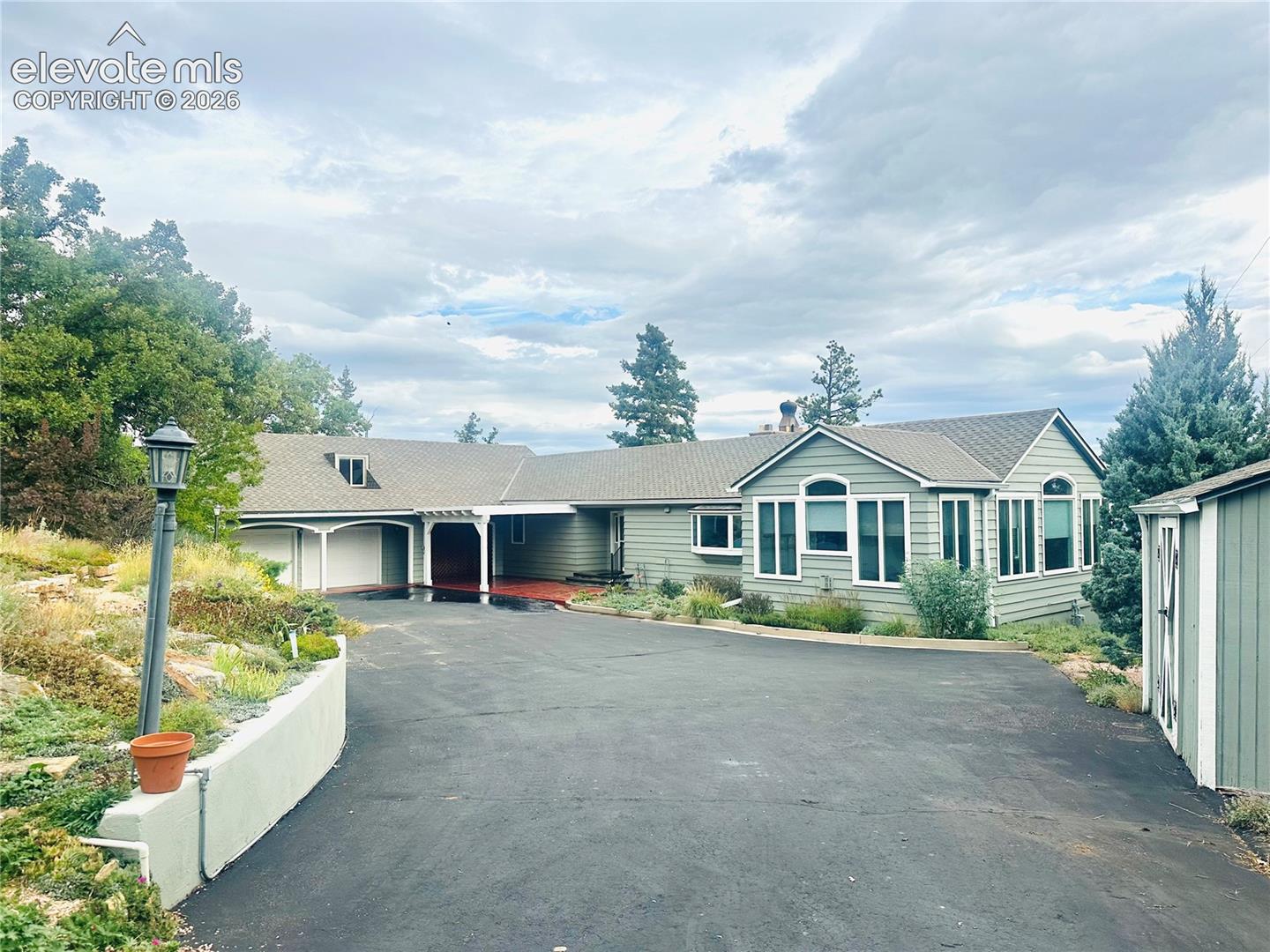 Listing photo 3 for 1670 Old Stage Road