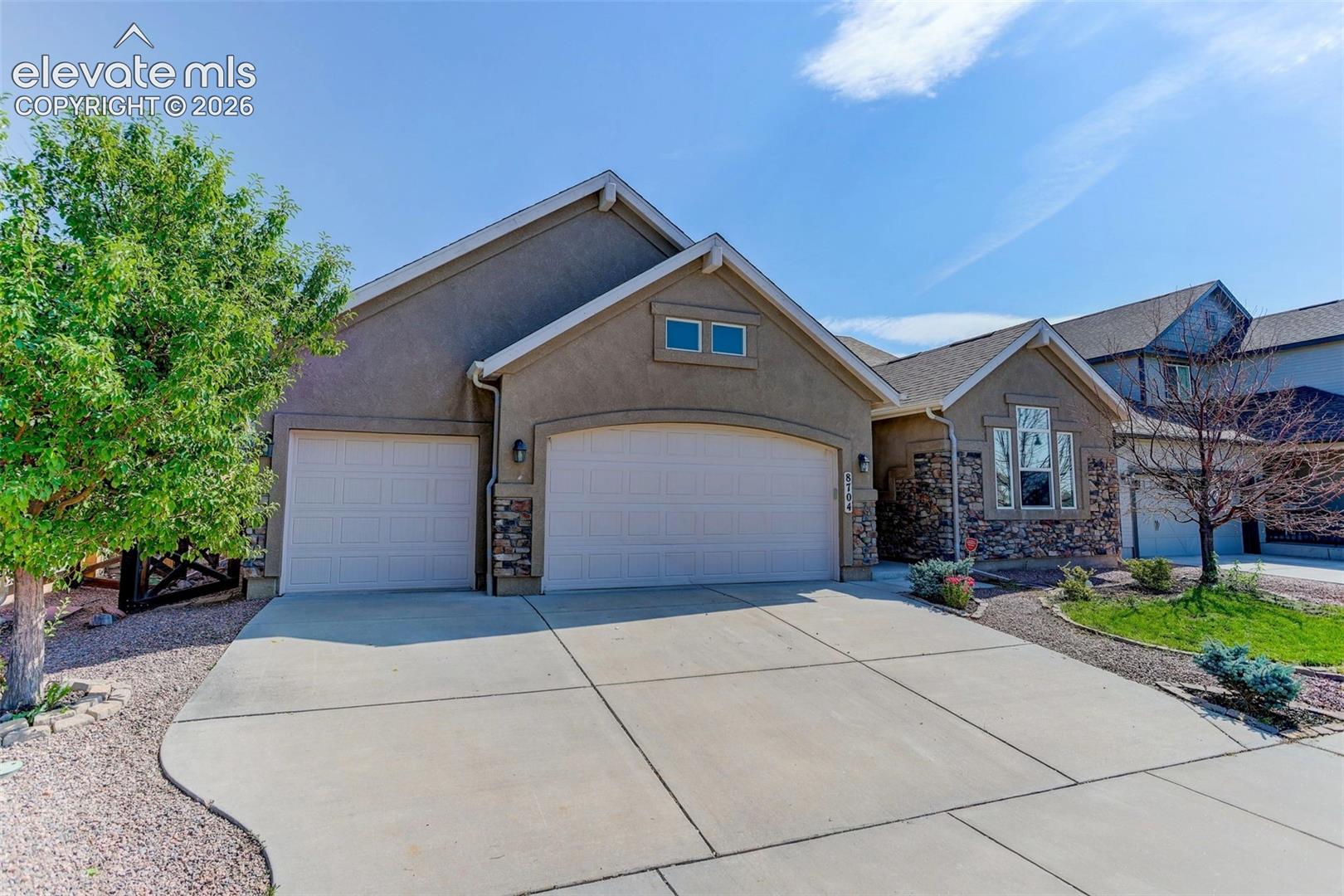 8704 Meadow Tree Trail