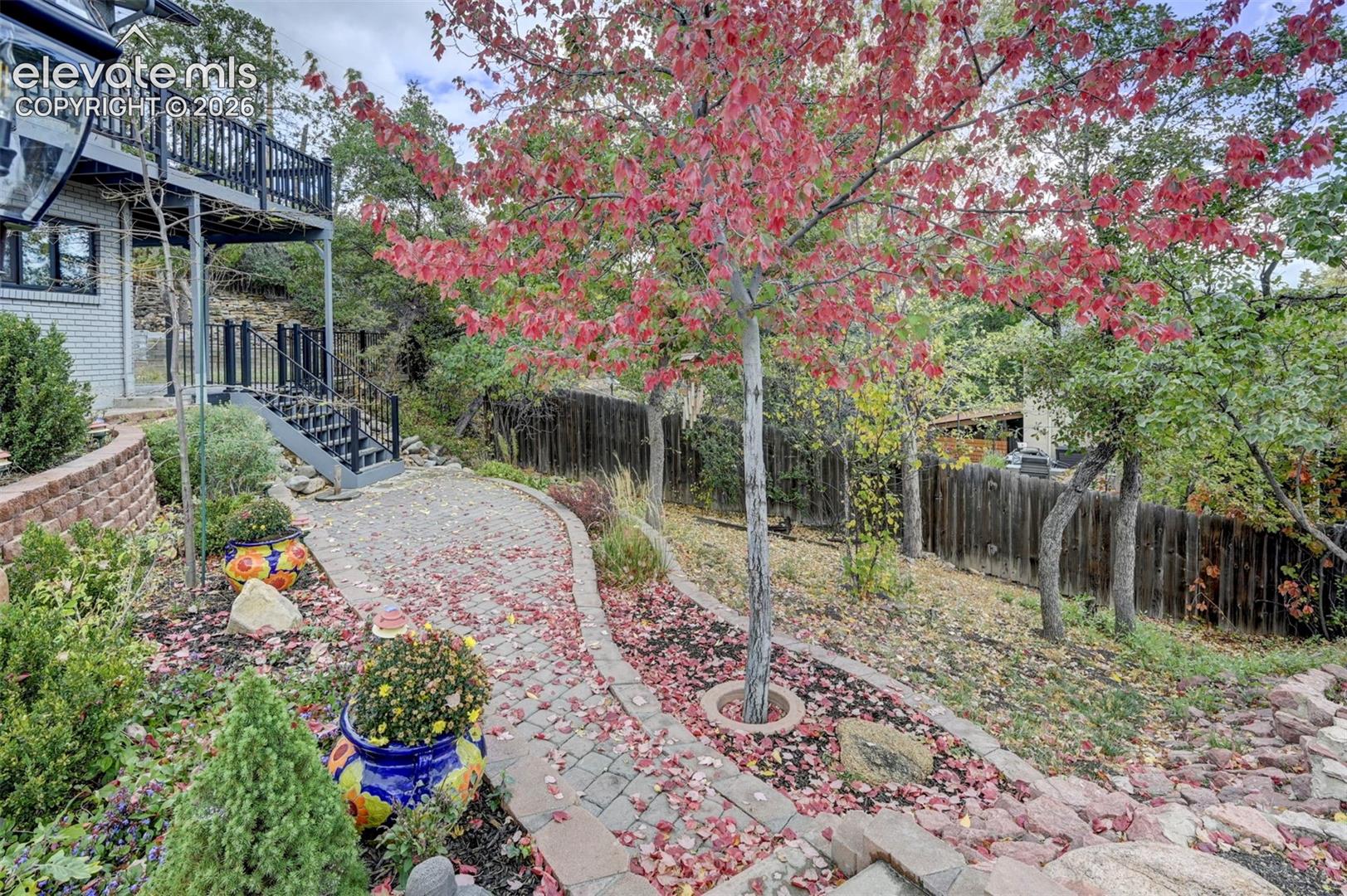 Listing photo 8 for 1018 Zodiac Drive