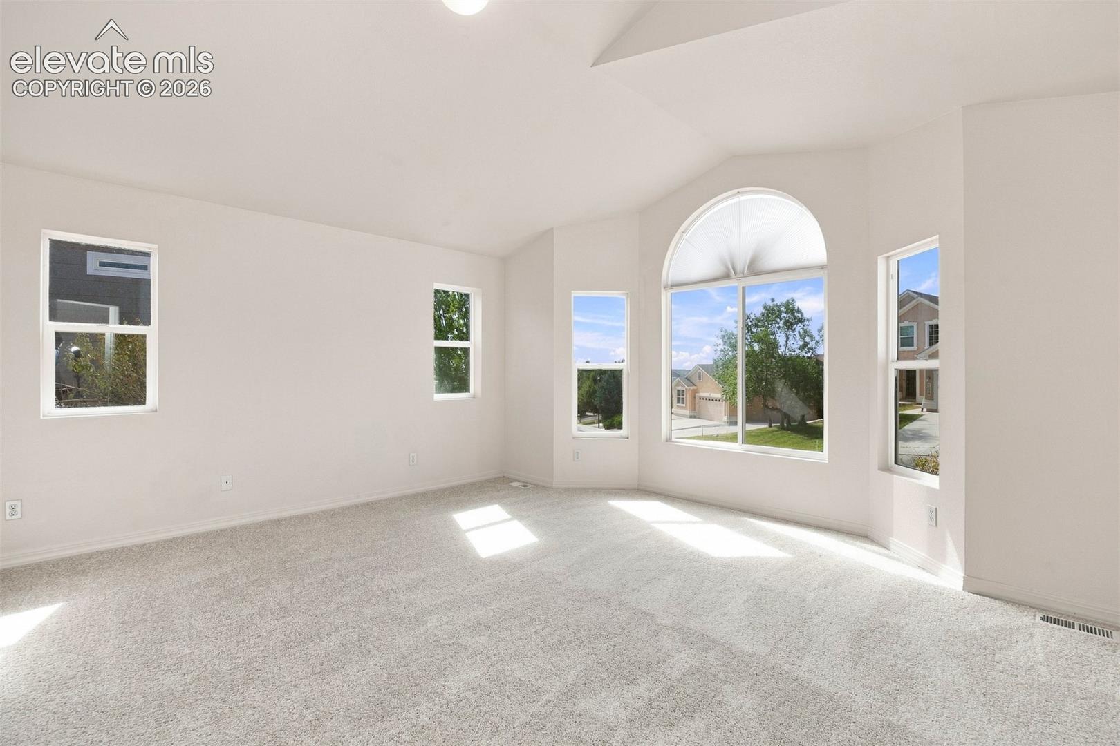 Listing photo 12 for 1076 Linda Mood Drive