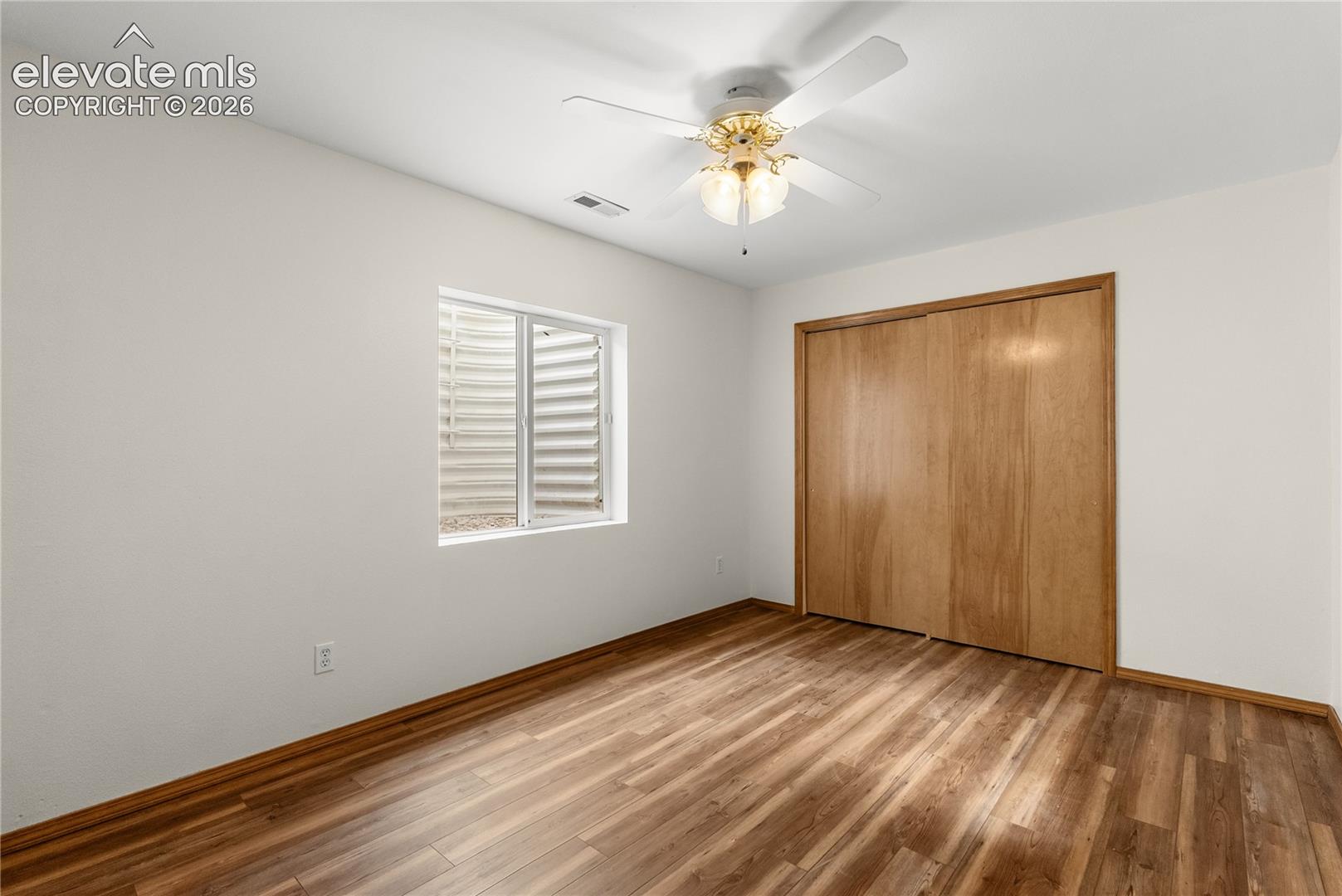 Listing photo 29 for 890 N Candlestar Loop
