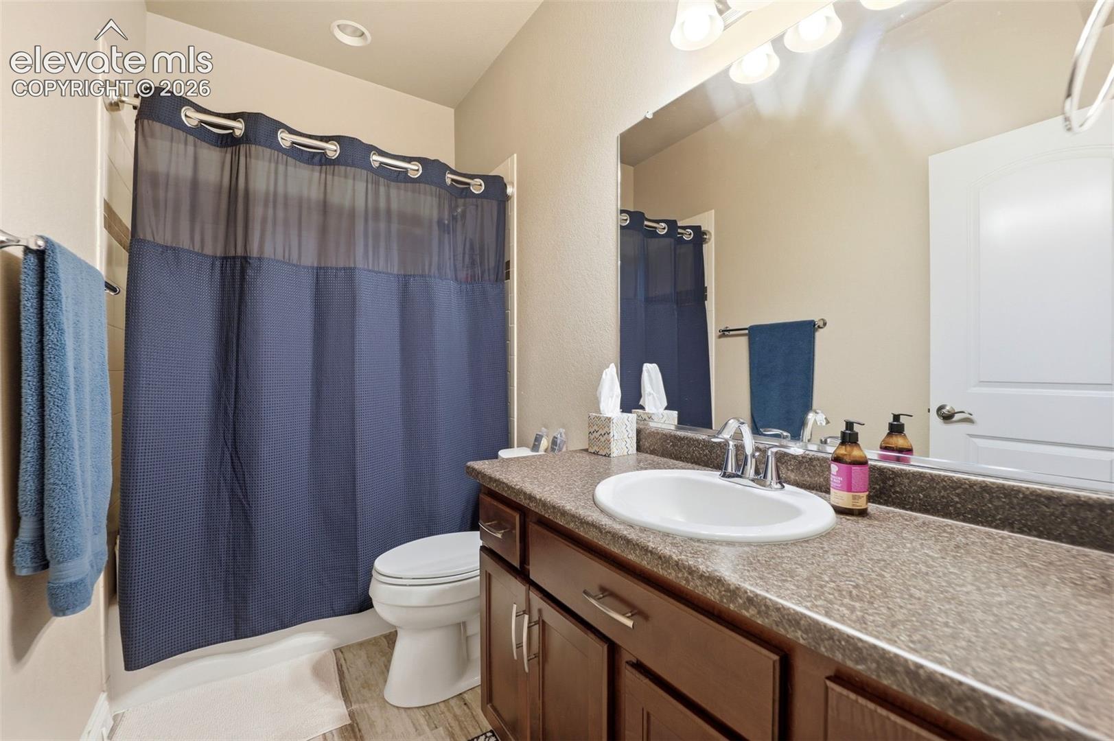 Listing photo 26 for 9982 Golf Crest Drive