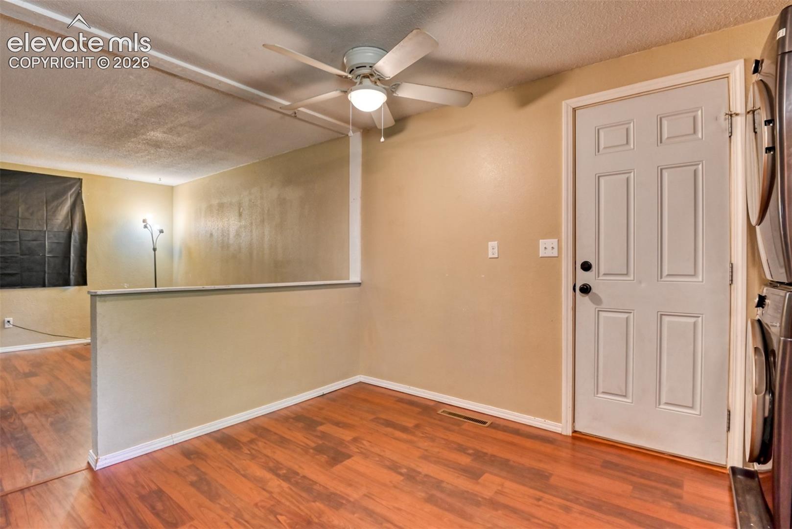 Listing photo 9 for 1810 Bonita Drive