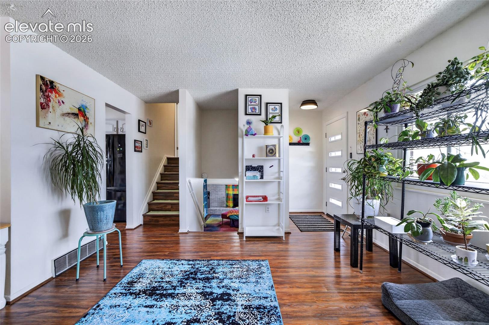 Listing photo 3 for 3165 Sapporo Place