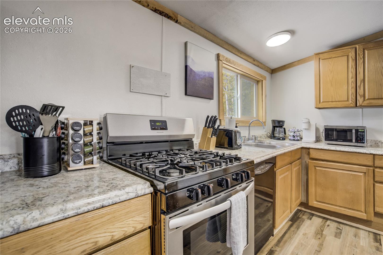 Listing photo 37 for 10665 S Highway 67