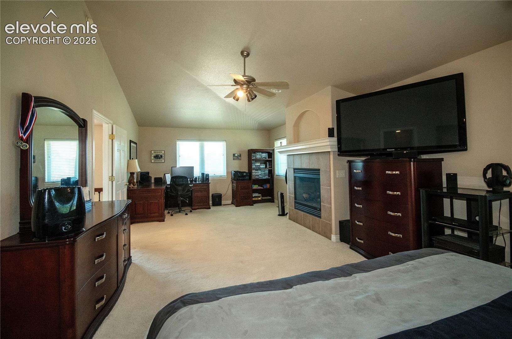 Listing photo 24 for 19558 Fox Trail Way