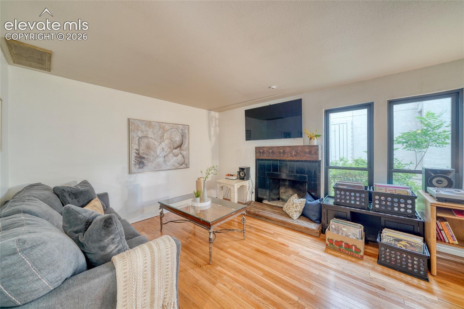 Listing photo 9 for 3330 Templeton Gap Road 31