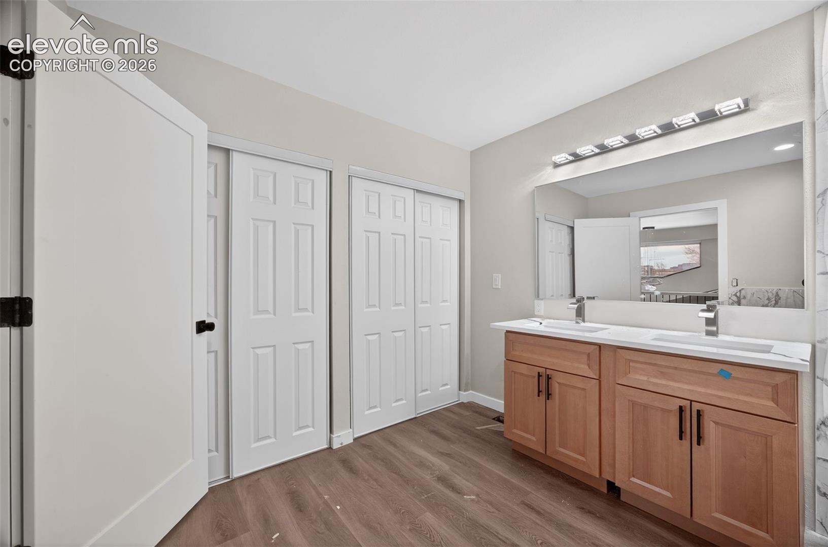 Listing photo 9 for 4180 S Monaco Parkway