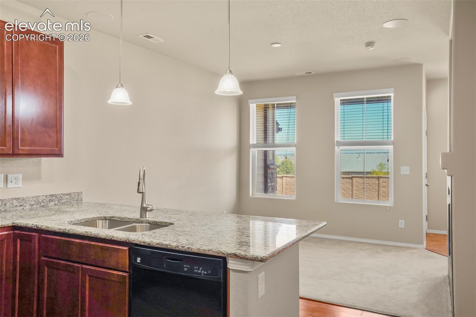 5318 Prominence Point, photo 18