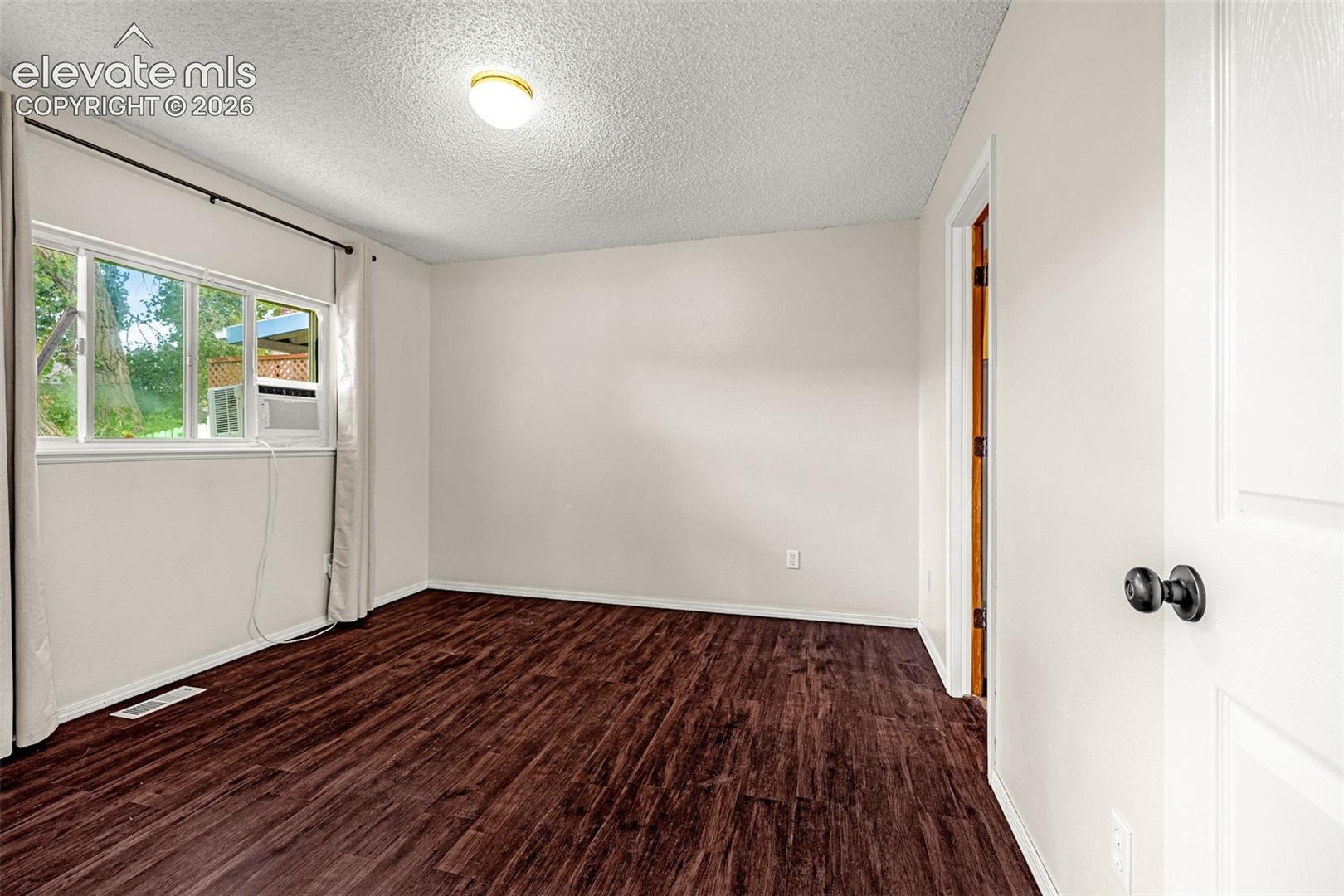 Listing photo 7 for 1010 Grinde Drive