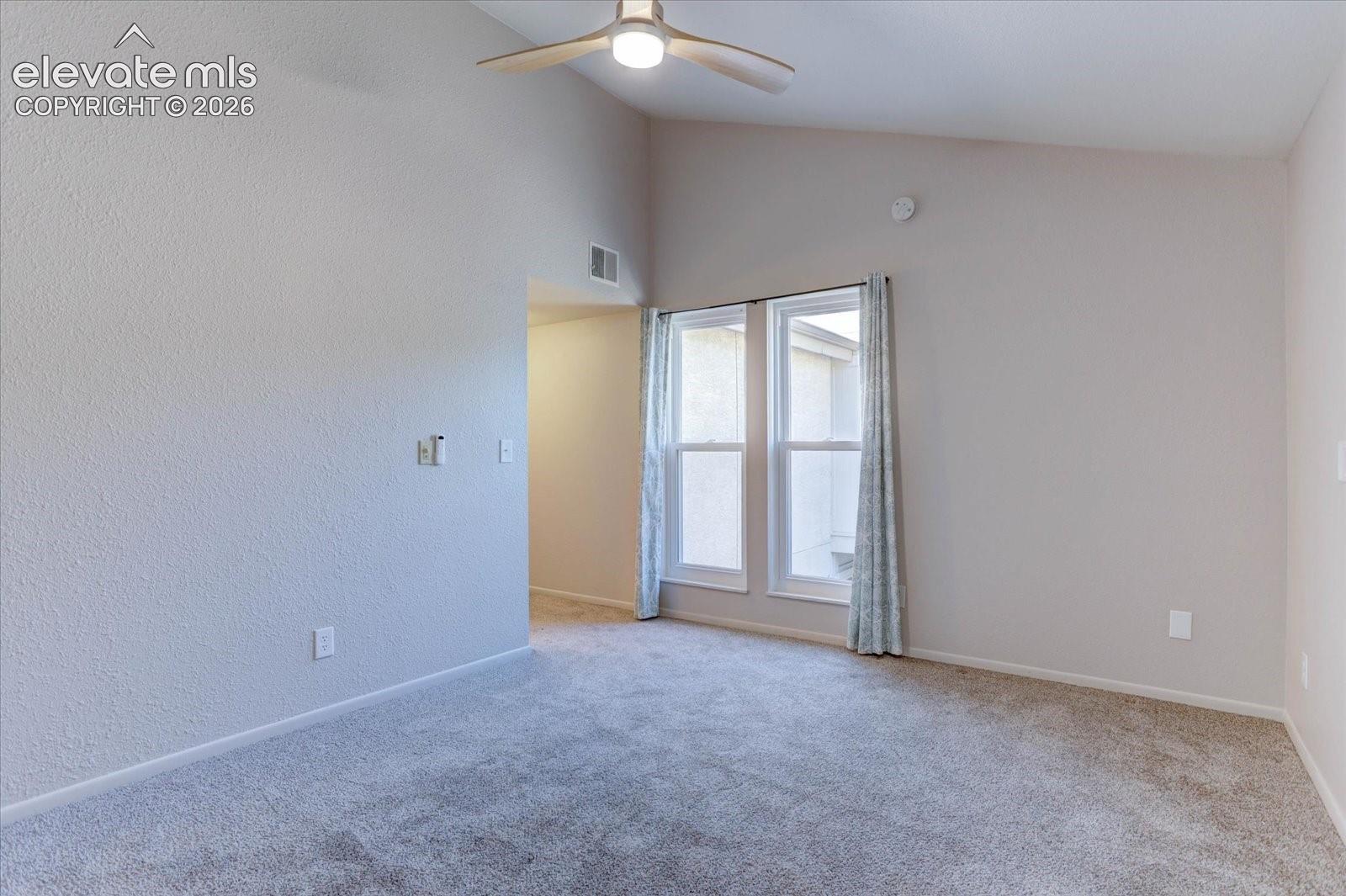 Listing photo 21 for 3330 Templeton Gap Road 55