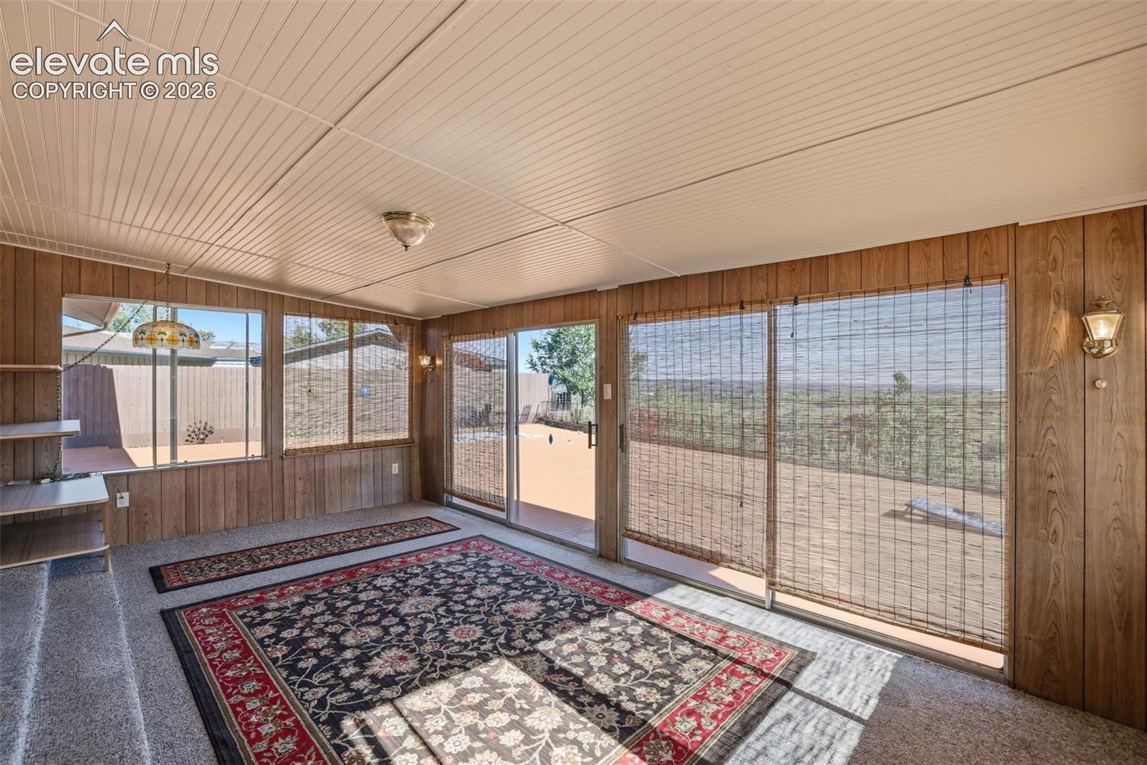 Listing photo 33 for 223 Crystal Hills Boulevard