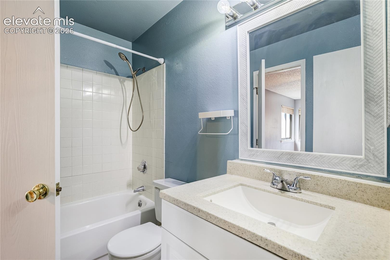 Listing photo 19 for 4875 Bluestem Drive