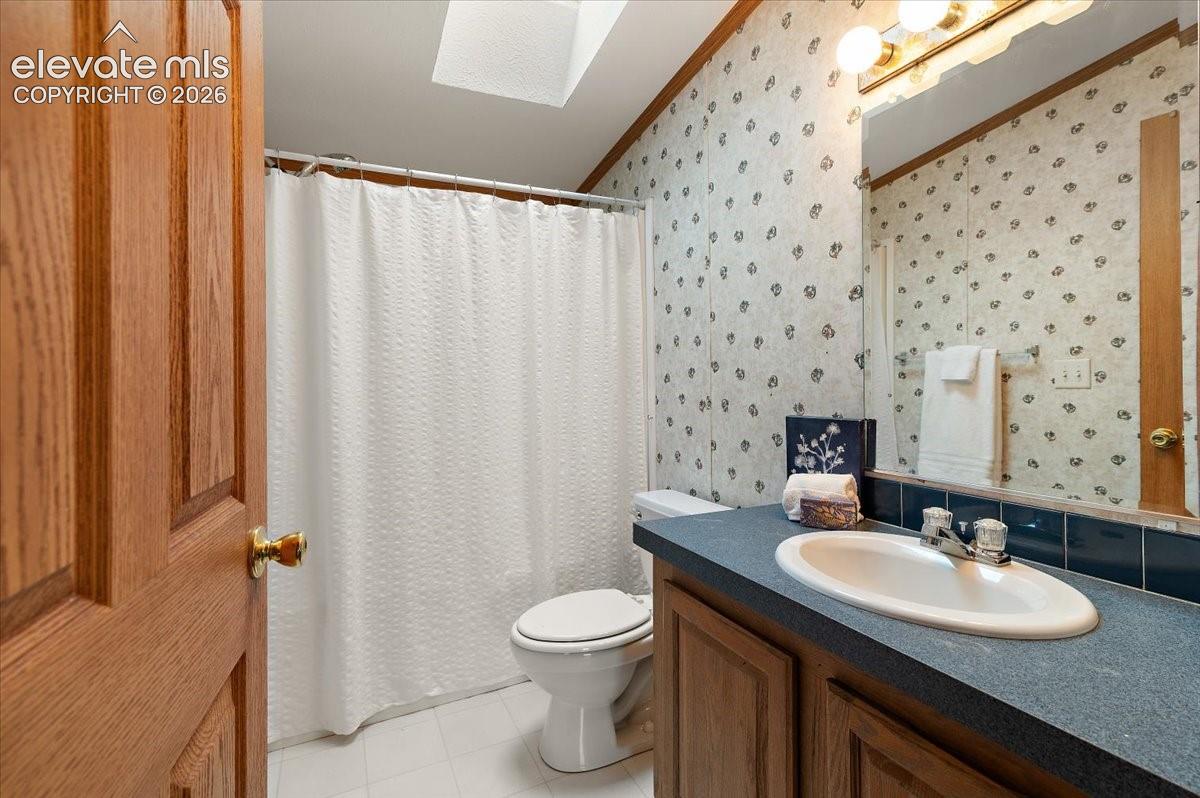 Listing photo 12 for 9735 Avenida Alegre Point