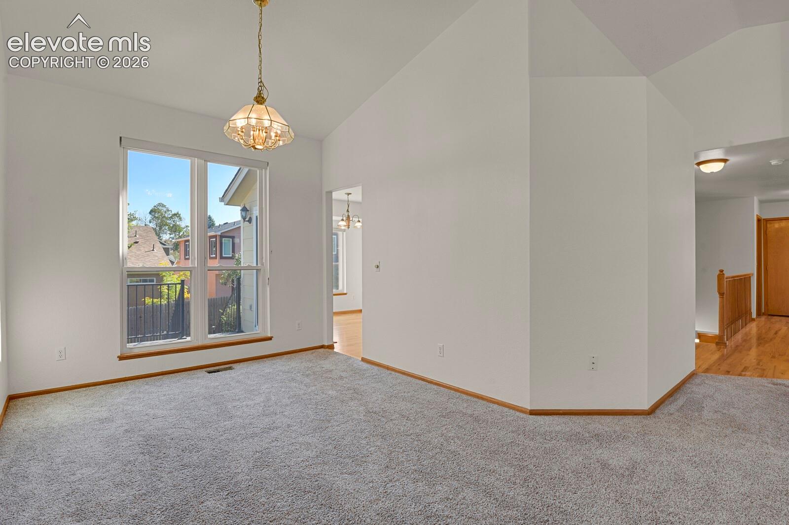 Listing photo 7 for 6625 Quarter Circle Road