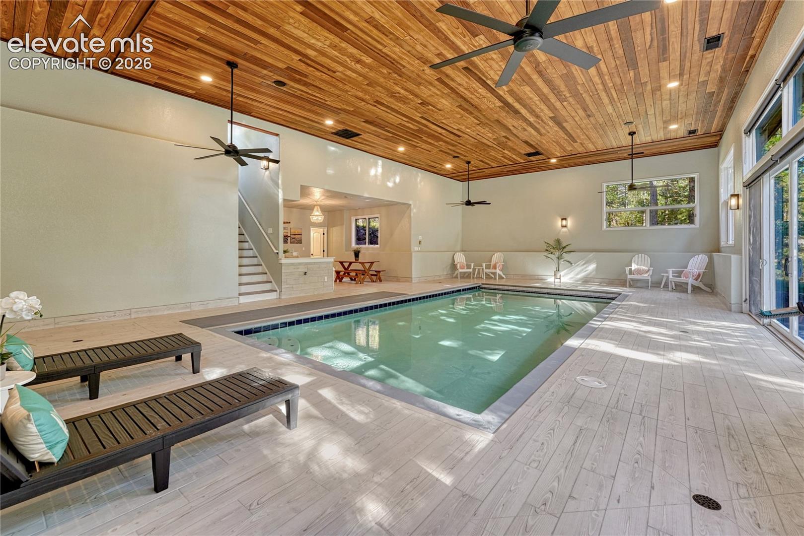 Listing photo 38 for 17180 Colonial Park Drive
