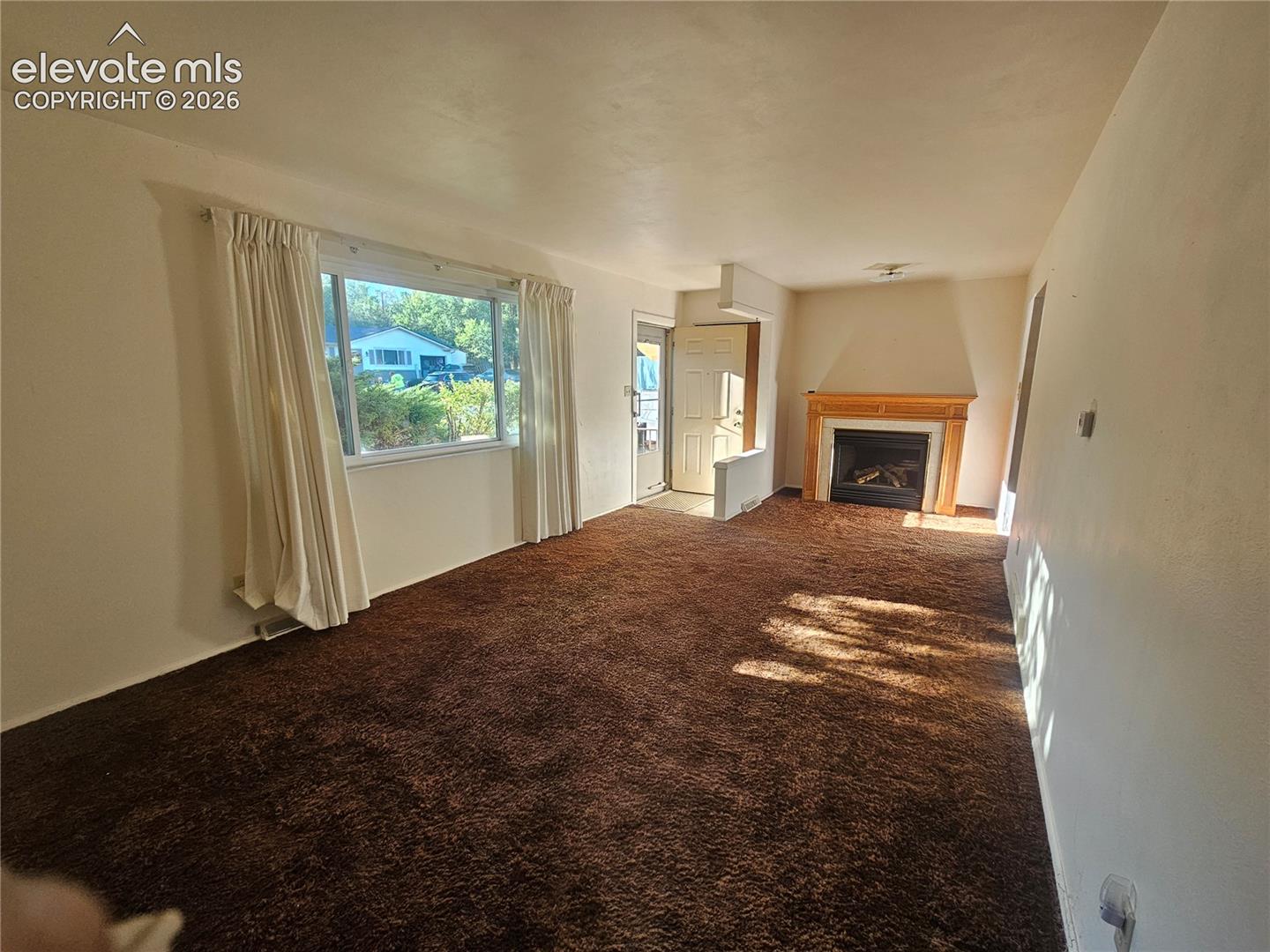 Listing photo 6 for 25 Minden Circle