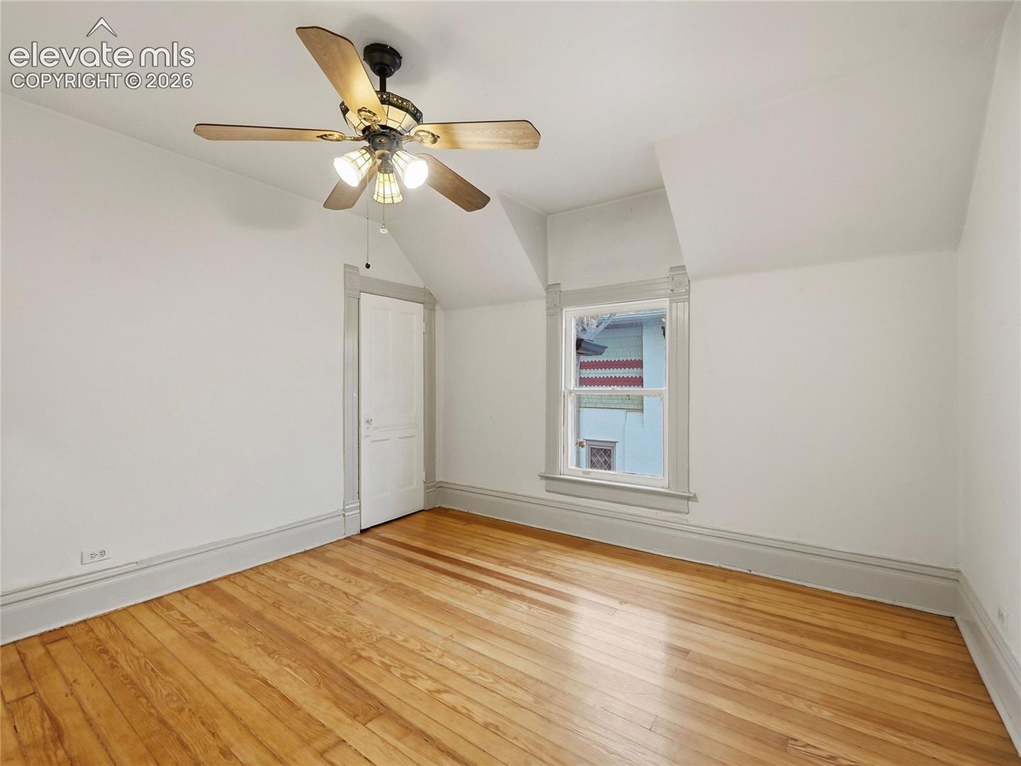 Listing photo 23 for 1912 N Greenwood Street