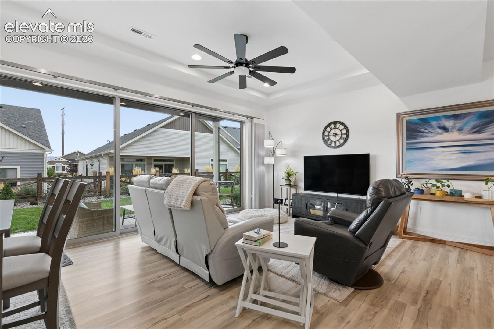 Listing photo 23 for 8948 Braemore Heights