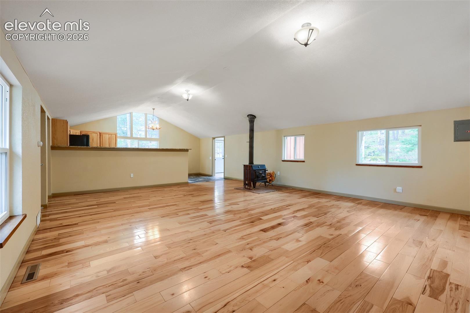 Listing photo 7 for 44 Anderson Road