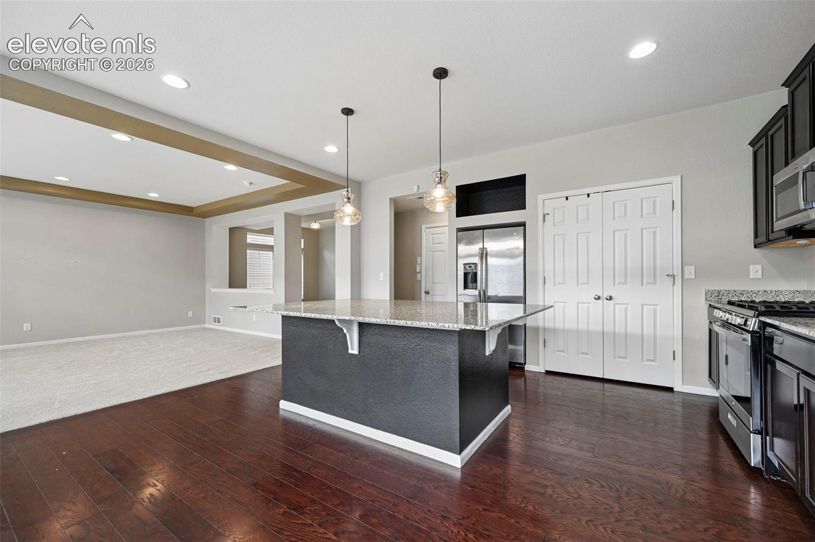 Listing photo 10 for 8803 Briar Brush Lane
