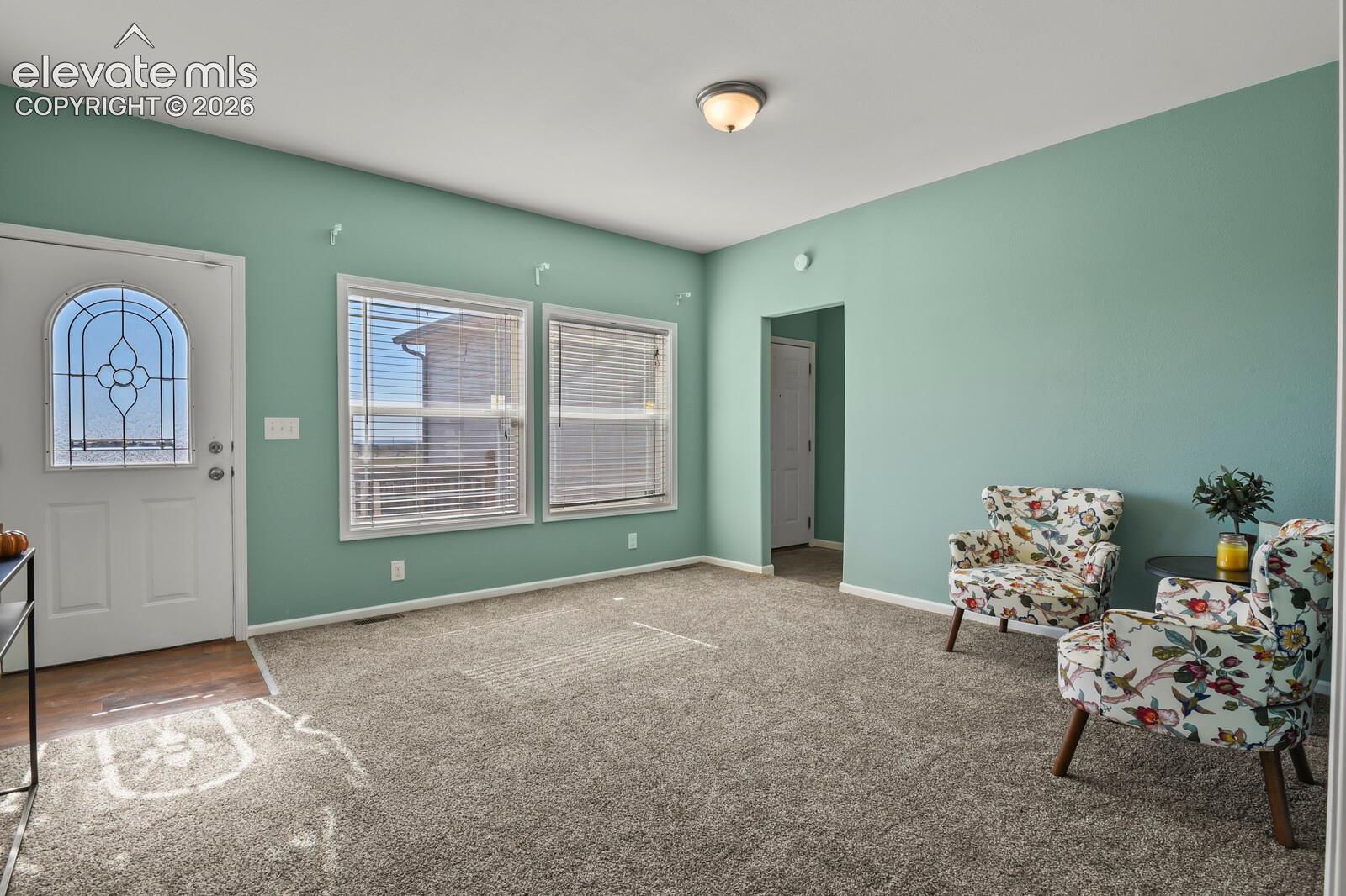 Listing photo 2 for 8132 Indian Village Heights