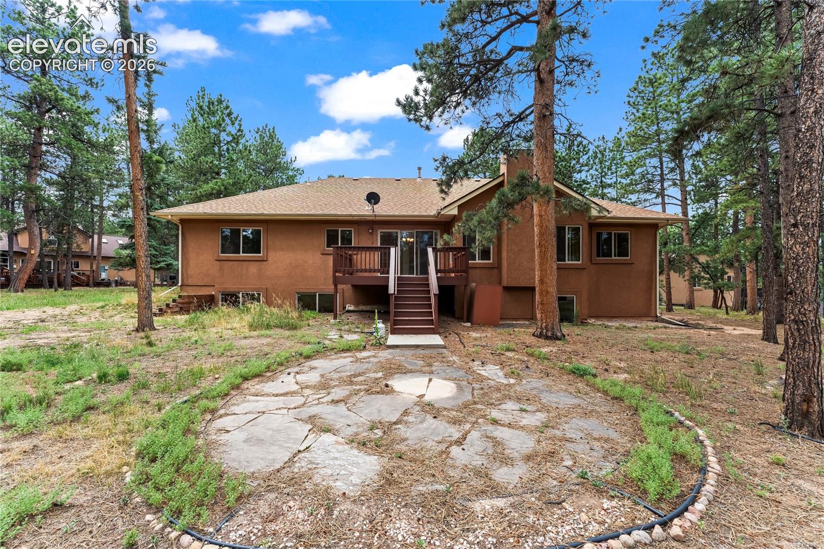 Listing photo 40 for 113 Flagstick Drive