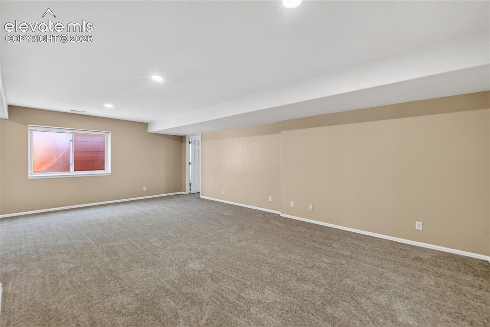 Listing photo 25 for 12 Luxury Lane