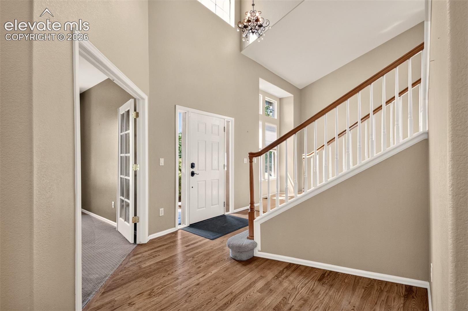 Listing photo 6 for 387 Fox Run Circle