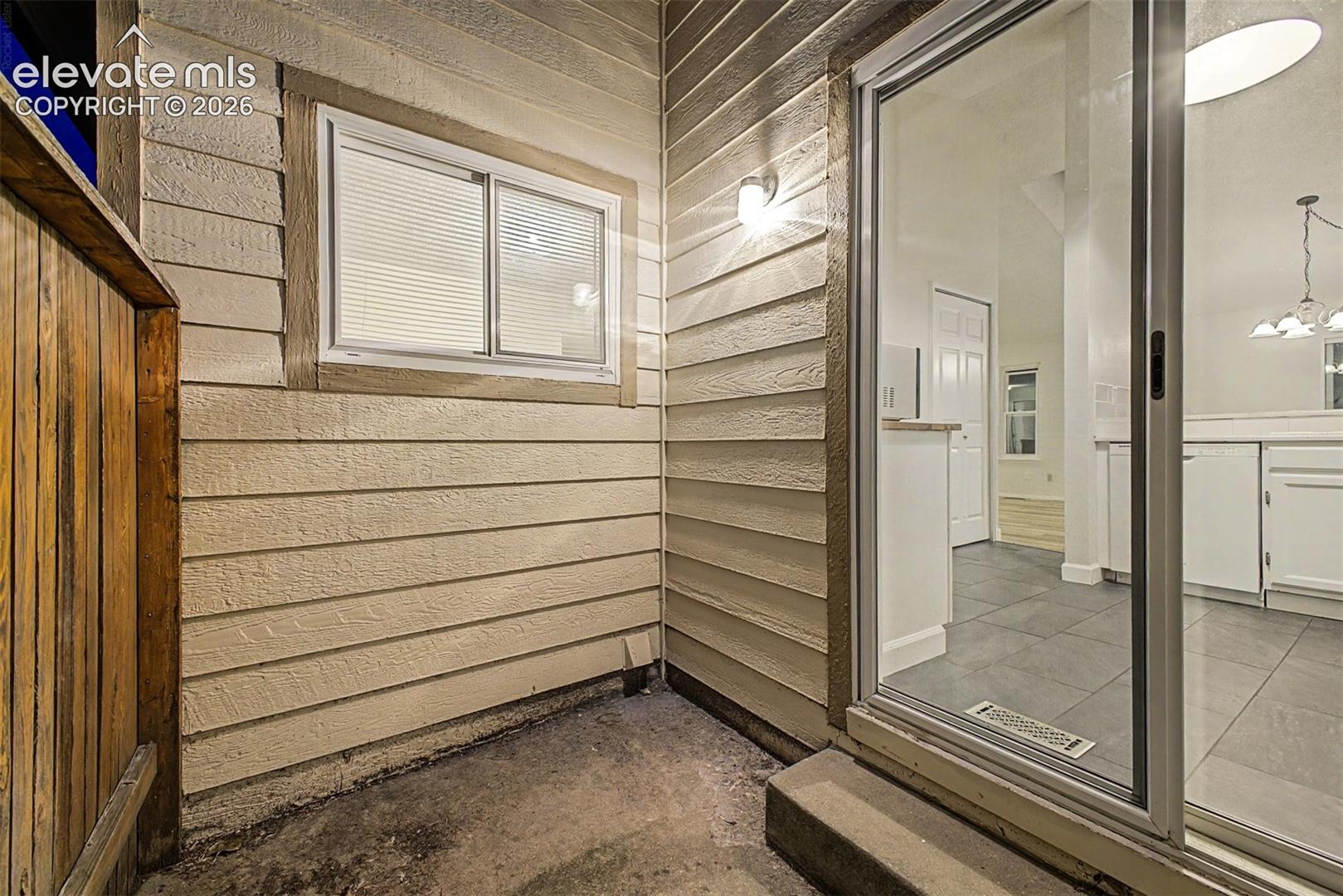Listing photo 21 for 8430 Sassafras Drive