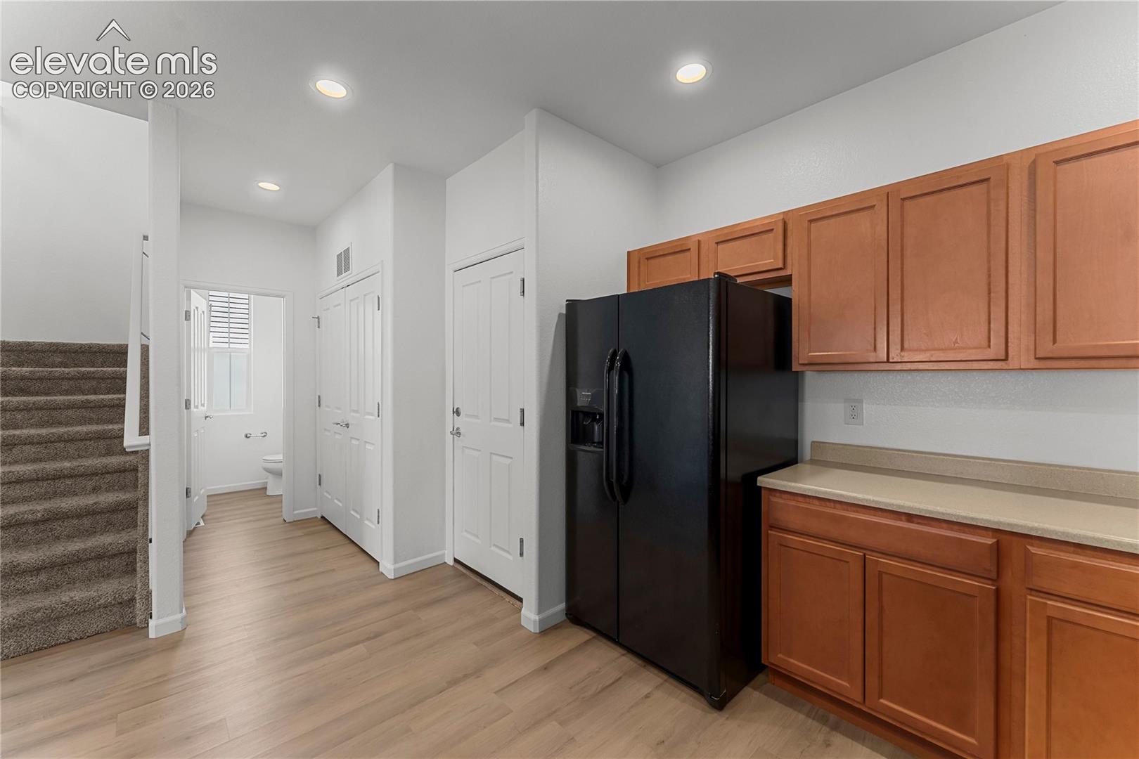 Listing photo 12 for 8140 Elk River View