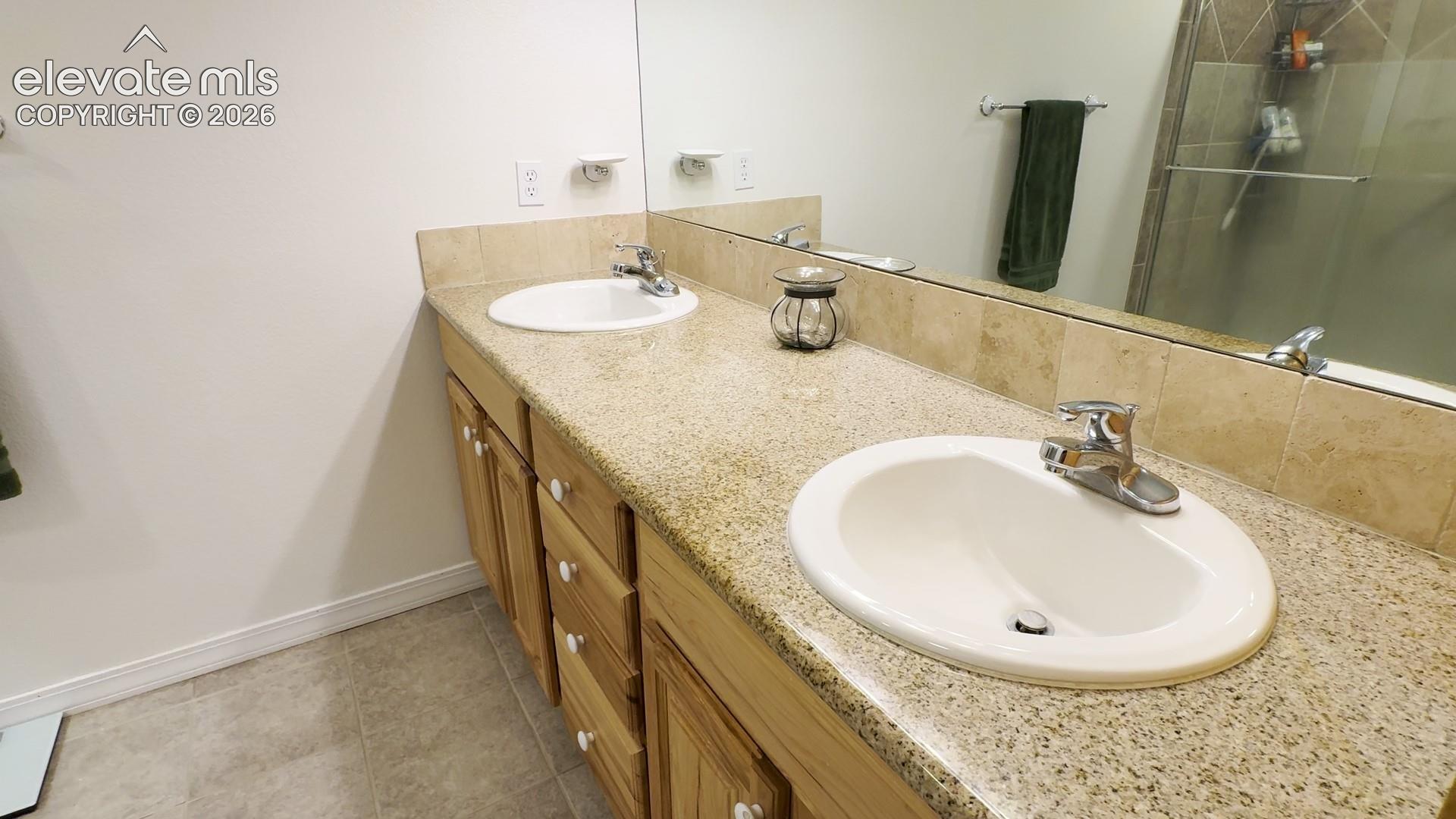 Listing photo 35 for 11148 Shaugnessy Road